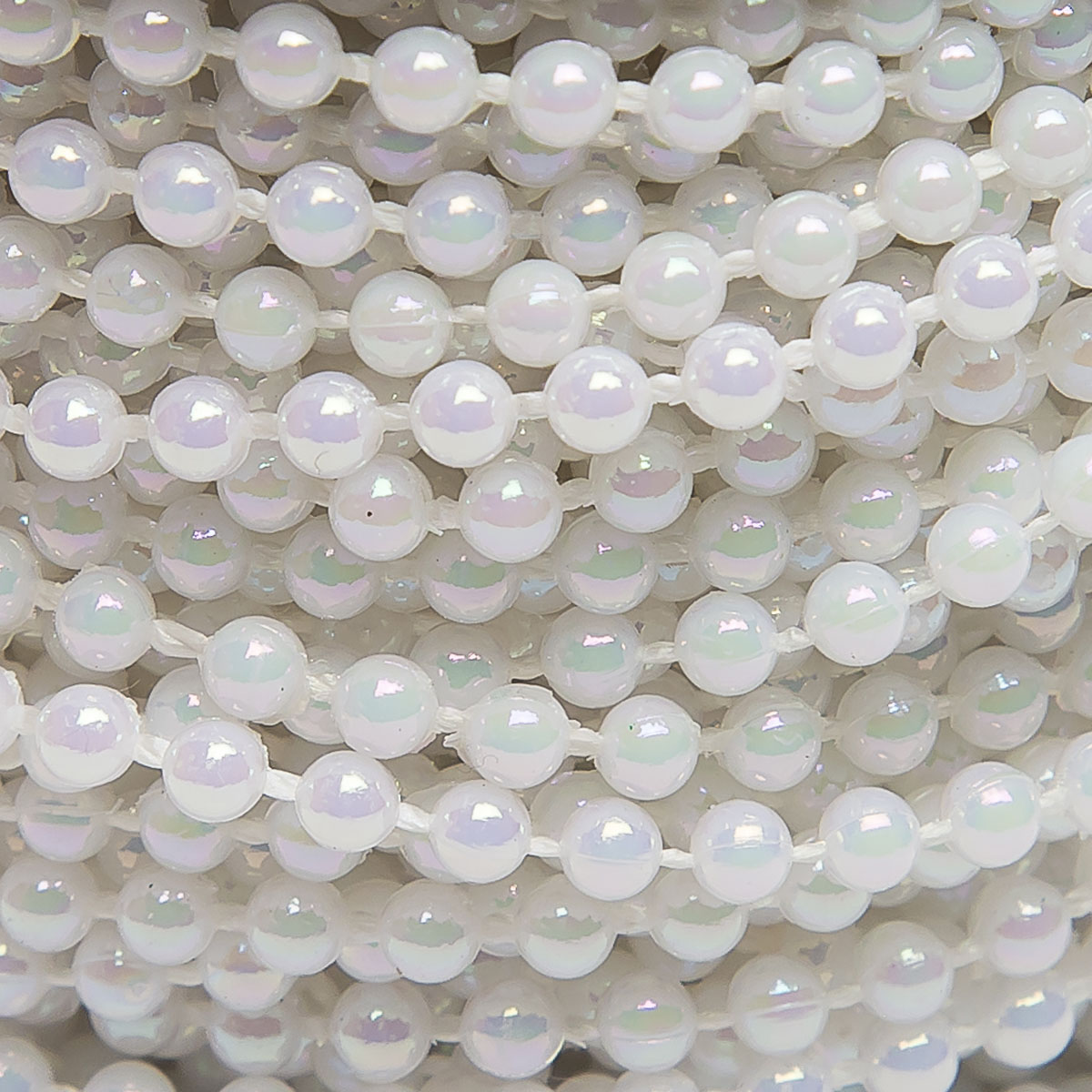 Rollo de Perlas 4mm 24yds Blanca Tornasol